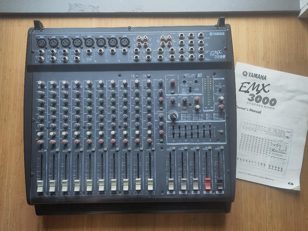 Yahama - EMX 3000 - powered mixer, Ophalen, Gebruikt, Minder dan 500 watt, P.A.