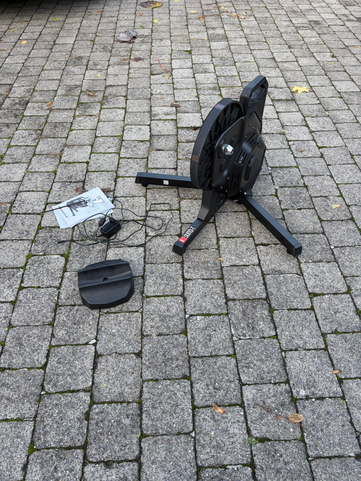 Elite Suito T incl. Cassette en voorwielsteun, Ophalen, Zo goed als nieuw