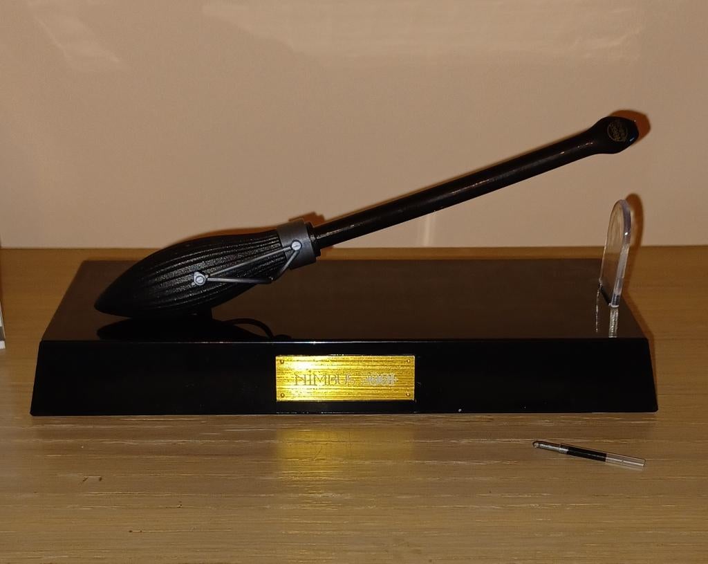 Zwevende Nimbus 2000 pen, Ophalen, Zo goed als nieuw, Gebruiksvoorwerp