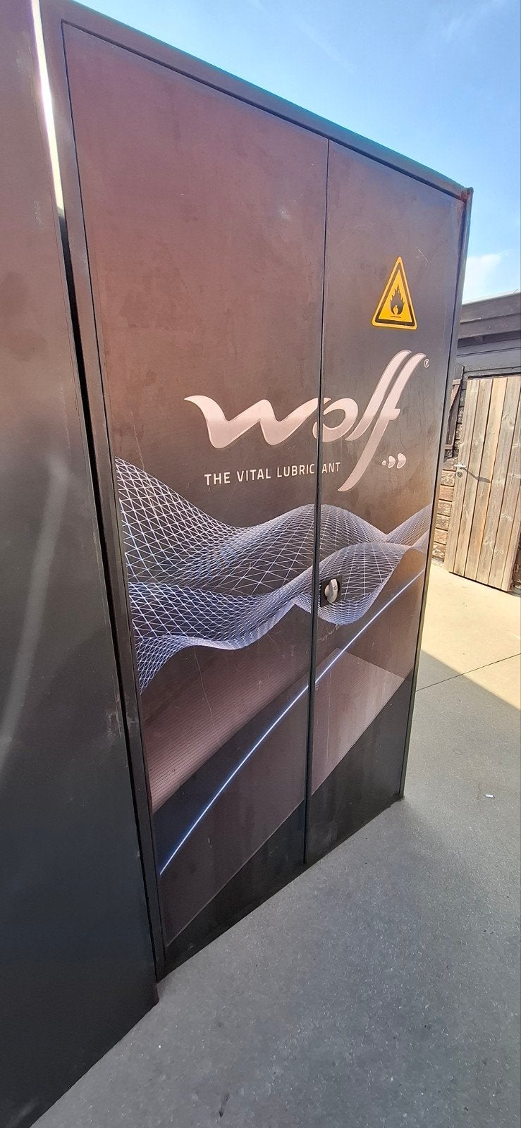 olie kast met lekbak, Ophalen, Gebruikt