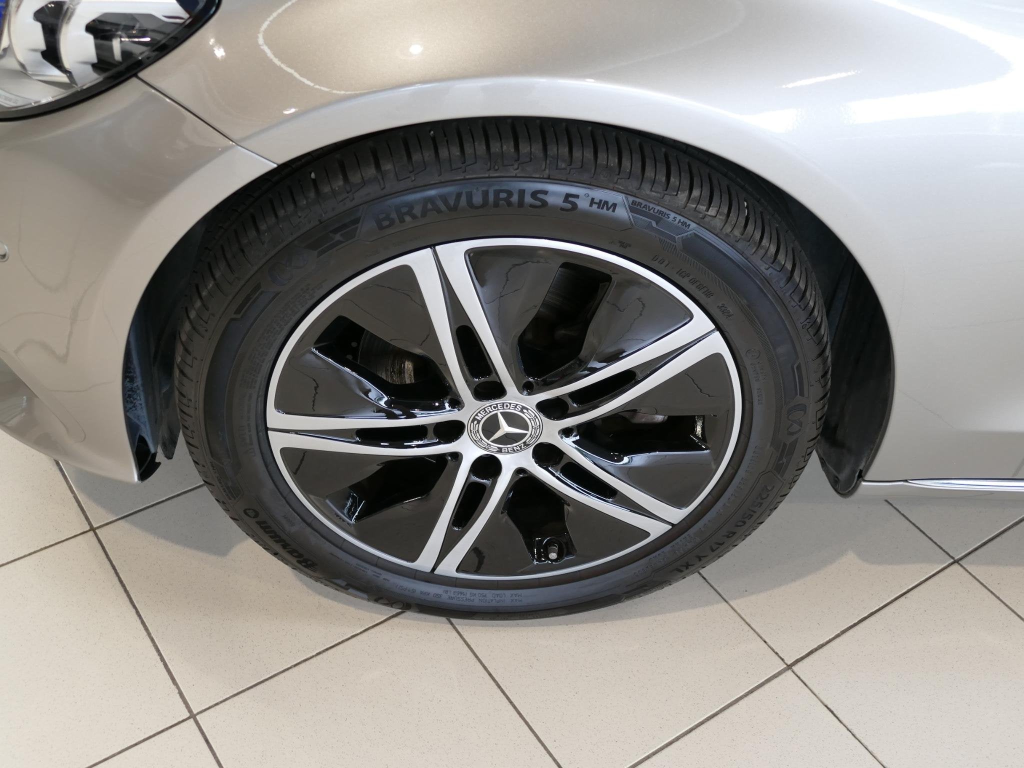 Mercedes-Benz C-Klasse Berline C 200d (automatique), Autos, Argent ou Gris, Achat, Entreprise, Noir
