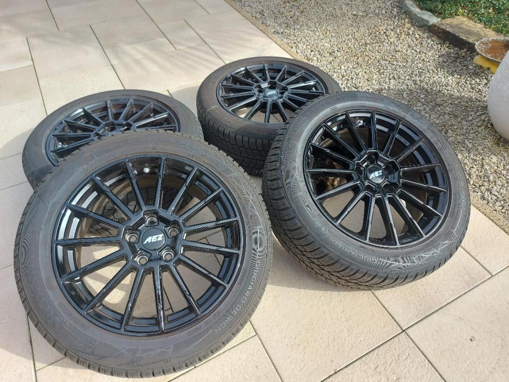 4 jantes AEZ Atlanta Black 17" neuves + pneus hiver neufs, Neuf, Pneus hiver, Enlèvement, Autre