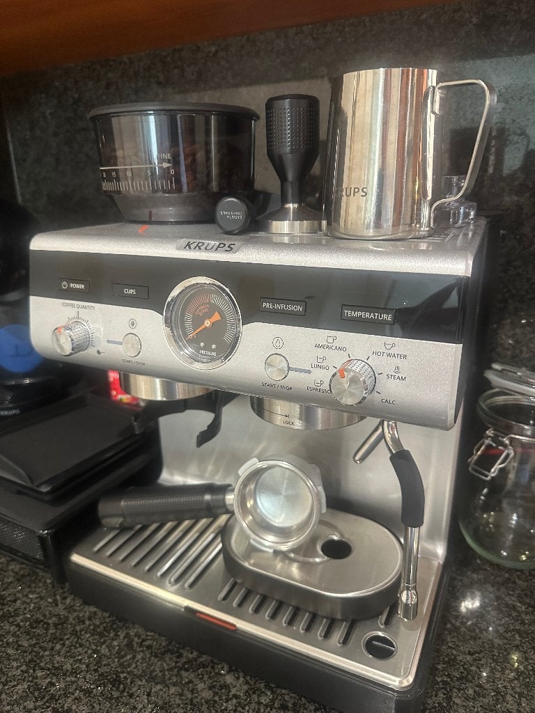 Bonen koffiemachine, Elektronische apparatuur, Koffiezetapparaten, Ophalen, Zo goed als nieuw, Koffiemachine, Koffiebonen