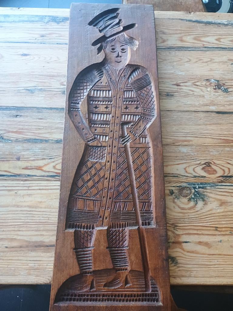 antieke houten koekplank of speculaasplank, Ophalen