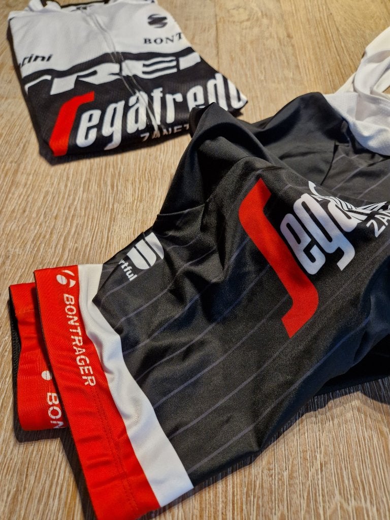TREK Segafredo Fietskledij - Fiets shirt / Fietsbroek, Ophalen of Verzenden, Zo goed als nieuw, L, Bovenkleding