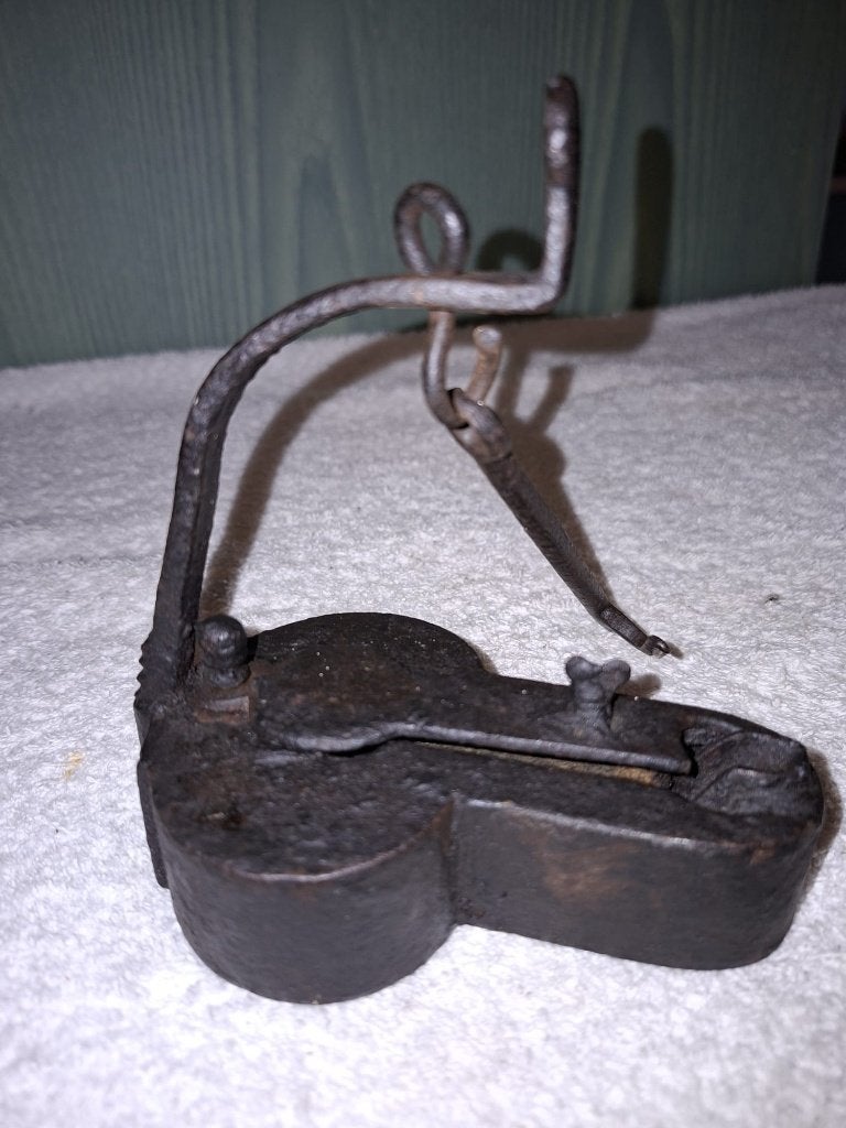 oud gesmeed ijzeren olielampje, jaren 1800, Antiek en Kunst, Ophalen of Verzenden