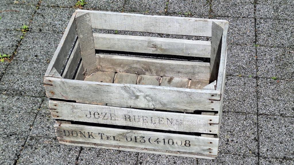 2 houten kratten 55x38x h33cm Jozef Ruellens. 2 stuks, Tuin en Terras, Ophalen
