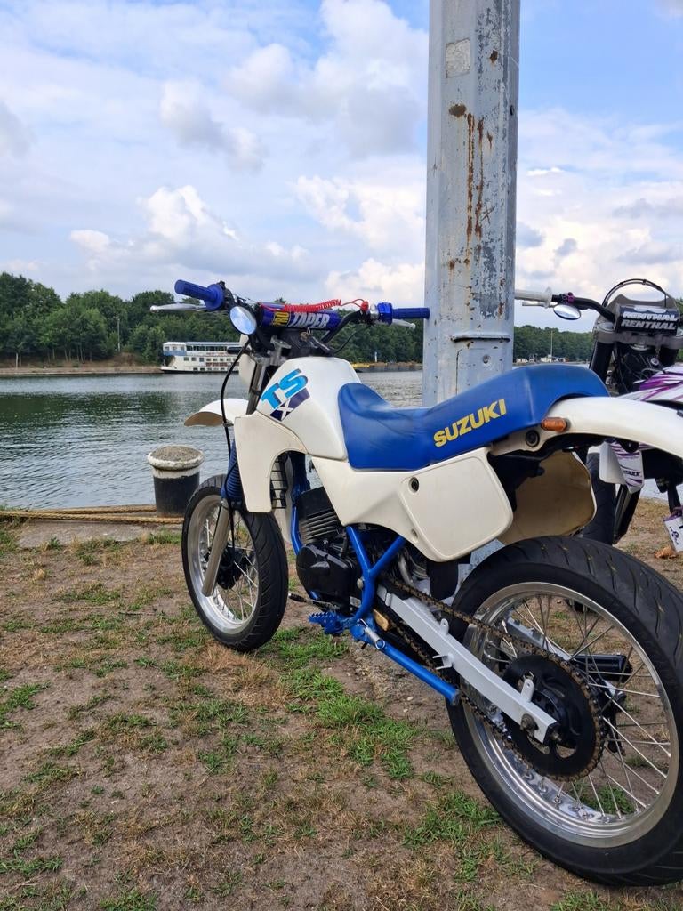 Suzuki tsx b klasse, Fietsen en Brommers, Brommers | Honda, Ophalen