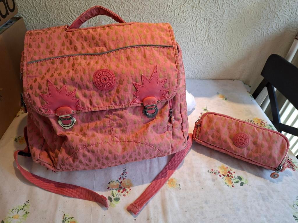 Cartable sac à dos avec trousse Kipling