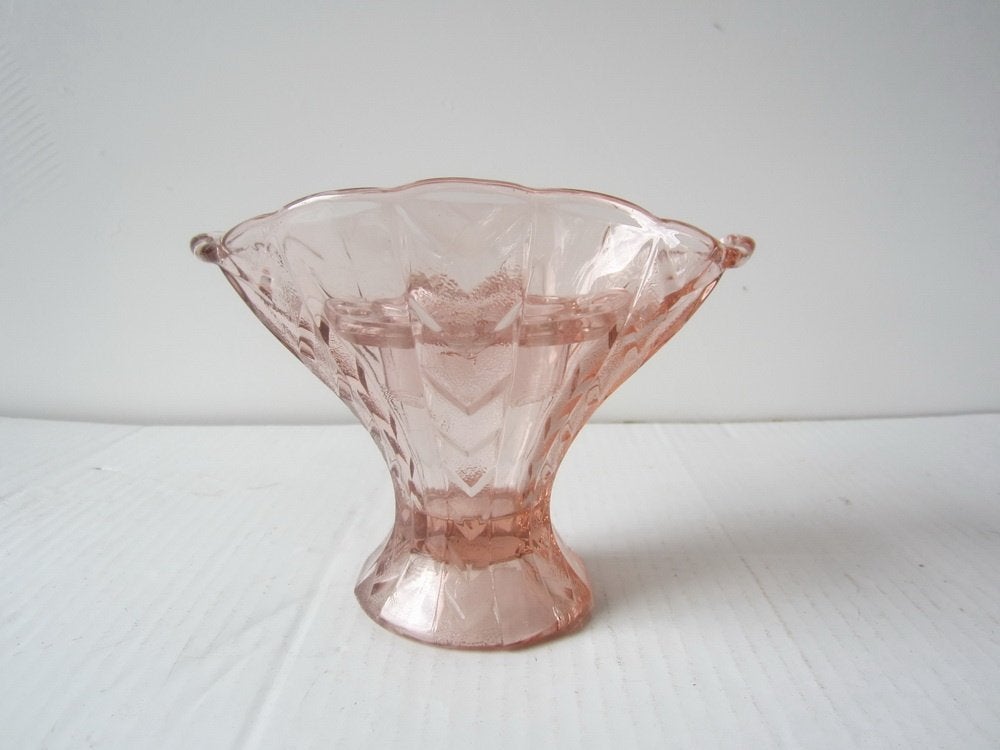 piqué fleurs art déco, vase à fleurs, verre rozaline, Envoi