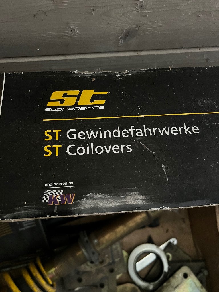 Schroefset KW: ST-X (bladveren achteraan), Auto-onderdelen, Ophalen, Gebruikt