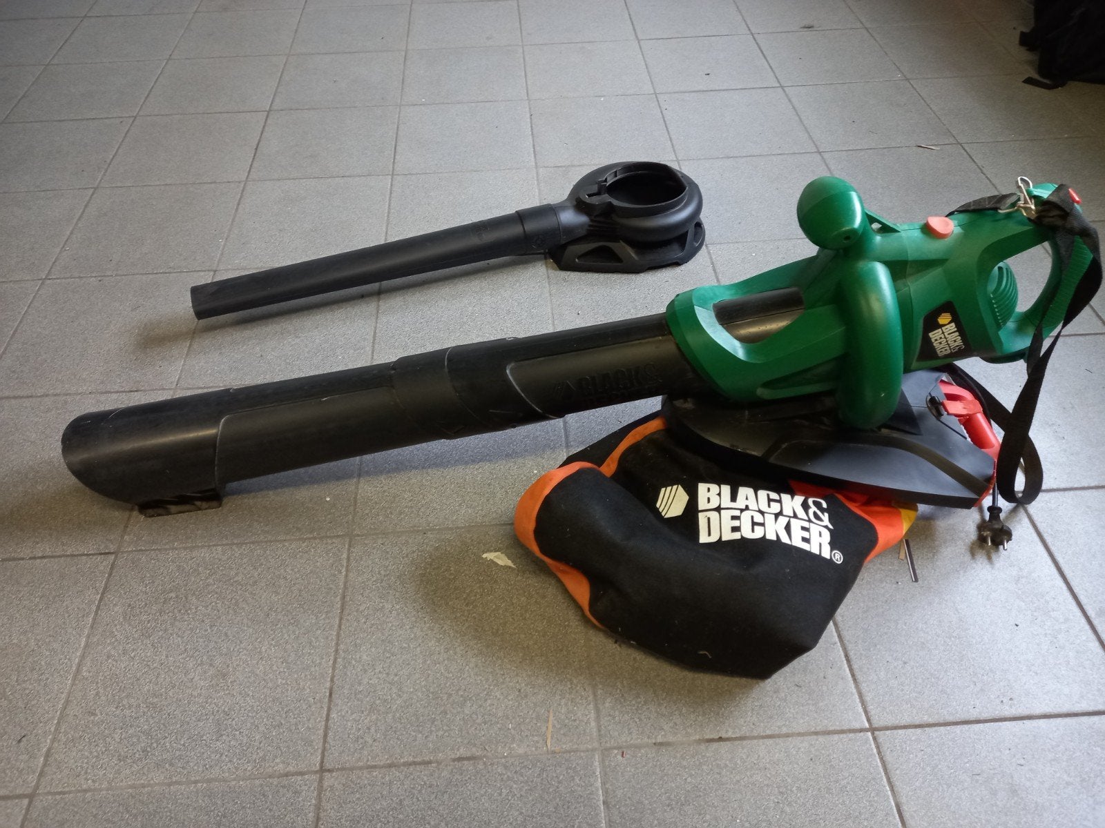 bladblazer/zuiger Black&Decker, Ophalen, Gebruikt, Met opvangzak, Elektrisch