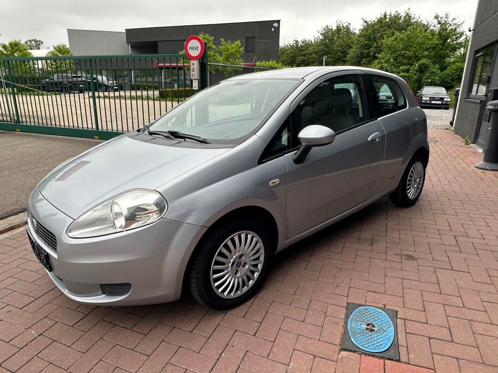 Fiat Punto 1.4 ess AUTOMATIQUE clima et contrôle technique, 57 kW, Argent ou Gris, Achat, Automatique
