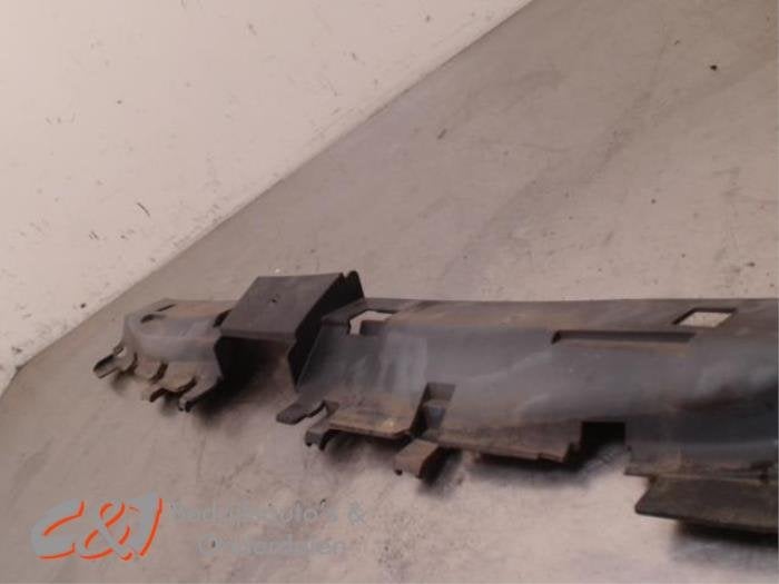 Grille van een Renault Trafic, Gebruikt, -, Renault, -