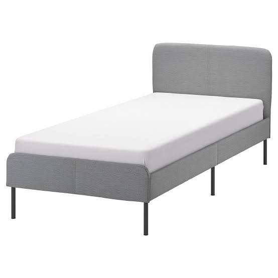 IKEA SLATTUM gestoffeerd eenpersoonsbed 90x200 – lichtgrijs, Huis en Inrichting, Ophalen, Gebruikt, 90 cm, Eenpersoons