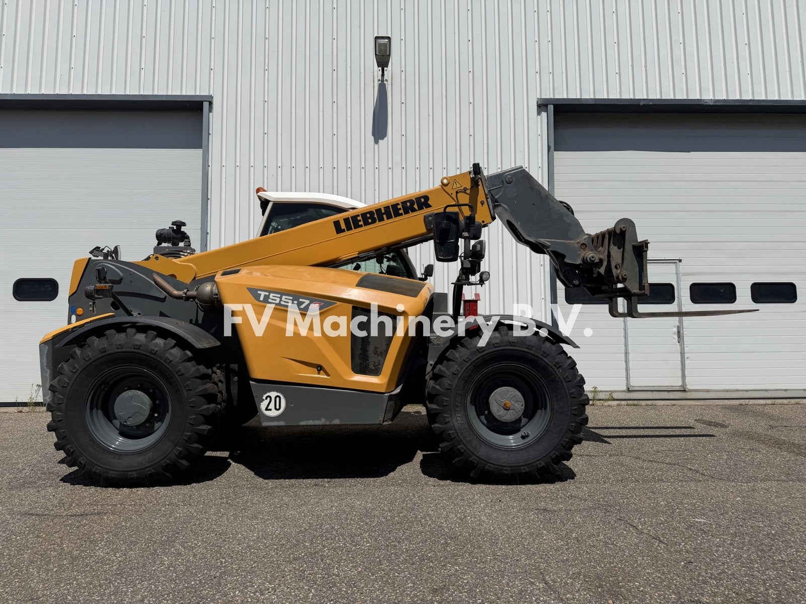 Liebherr T55-7 Verreiker (2020), Ophalen