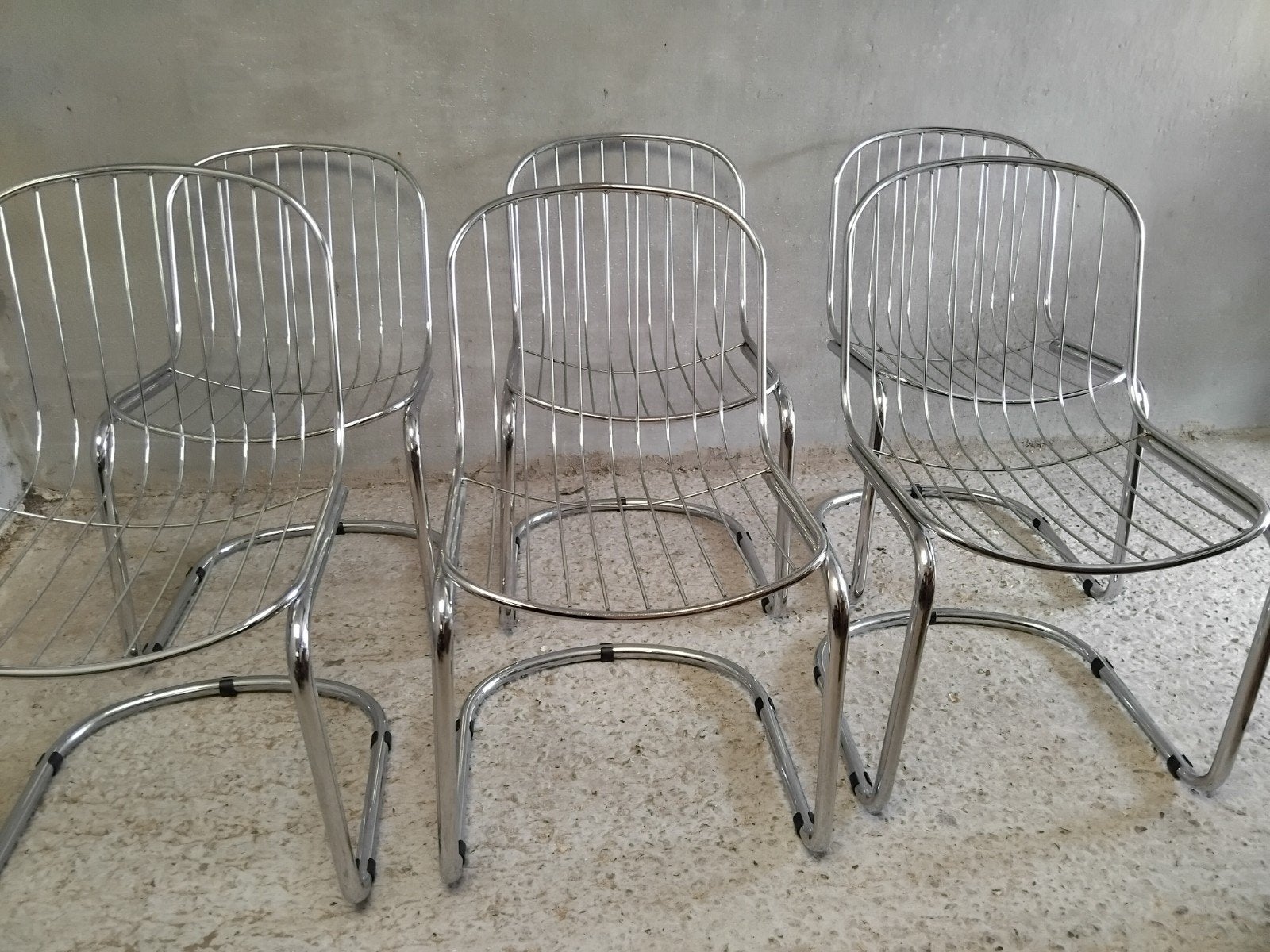 SET VINTAGE CHAIRS GASTONE RINALDI, Enlèvement