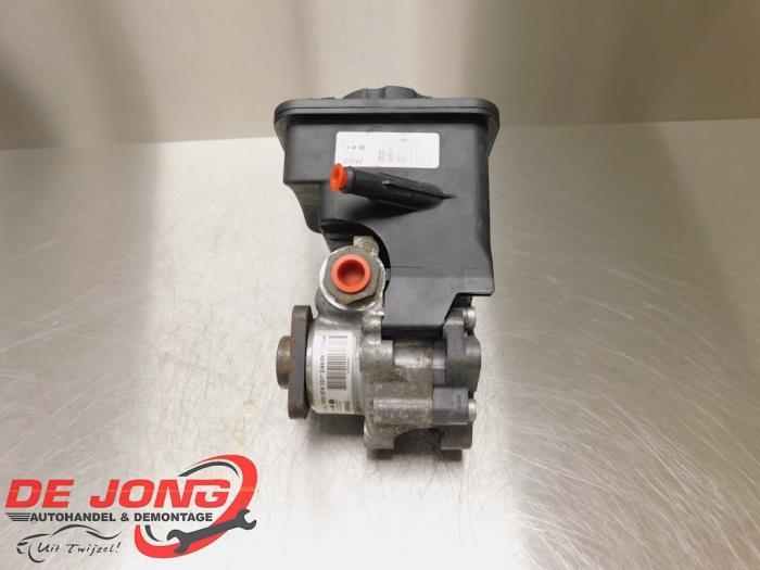 Pompe direction assistée d'un BMW 5-Serie, -, 3 mois de garantie, Utilisé, -