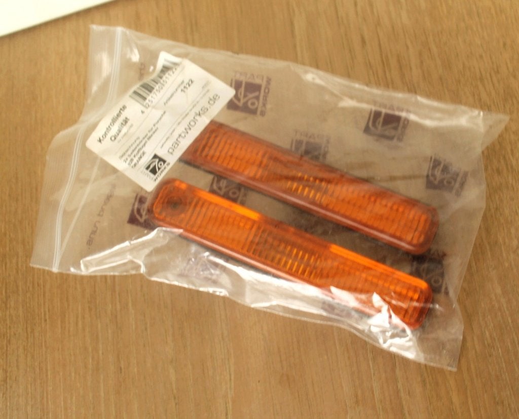 Kit de feux latéraux orange Porsche 928 OEM 928.631.410.00, Autos : Pièces & Accessoires, Enlèvement ou Envoi, Utilisé, Porsche