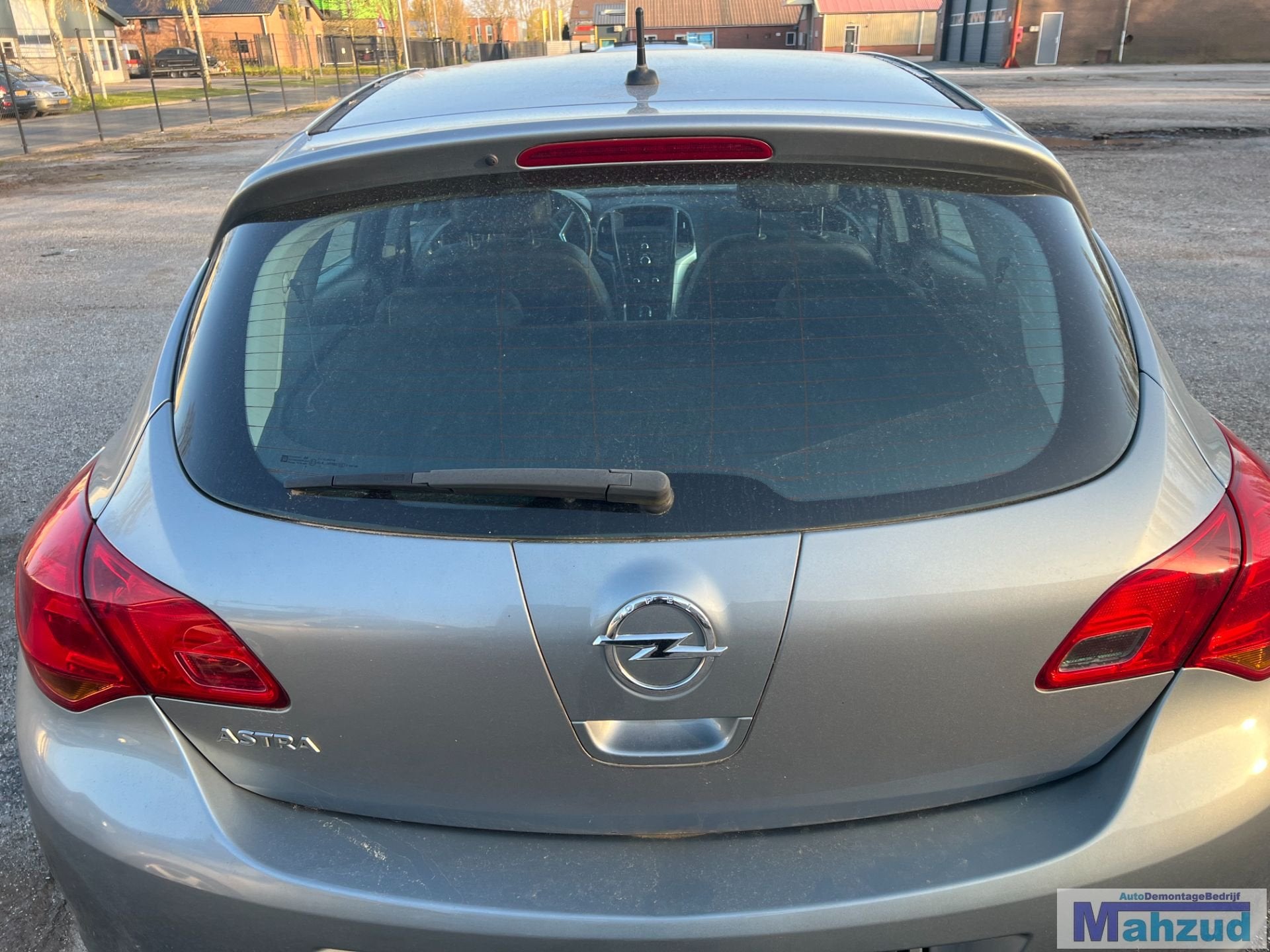 OPEL ASTRA J Grijs Z179 achterklep 2009-2015, Auto-onderdelen, Gebruikt, Deur, Opel Automobile GmbH, Kontakt@opel-infoservice.de