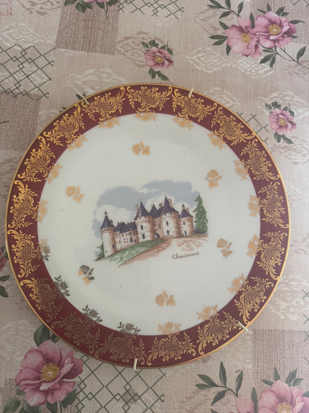 Assiette château de Chaumont, Enlèvement