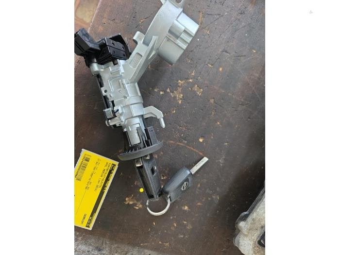 Serrure de contact + clé d'un Opel Meriva, -, Opel, 3 mois de garantie, Utilisé