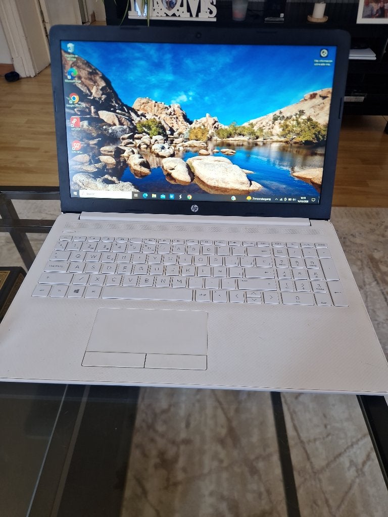 Ordinateur portable HP WHITE, Computers en Software, Windows Laptops, Gebruikt, Ophalen