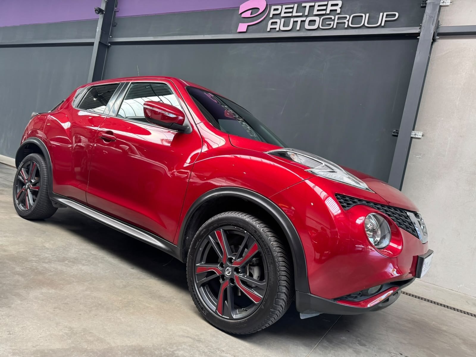 Nissan Juke 1.2 DIG-T Tekna Sport GPS Camera Trekhaak, Autos, Achat, Euro 6, Entreprise, Noir