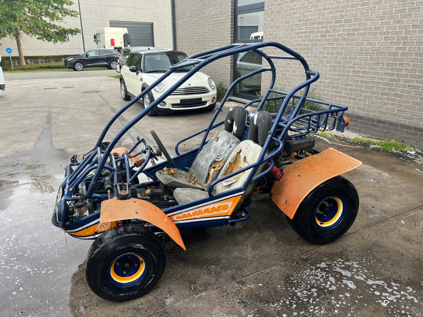 Bugge PGO 300 CC, Motoren