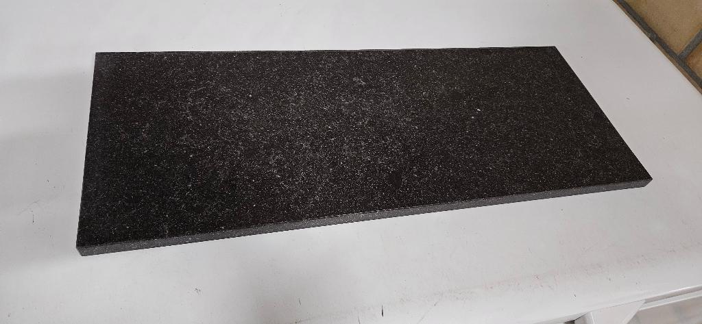 Vensterbank donker gezoet arduin 75x30x2, Doe-het-zelf en Bouw, Ophalen of Verzenden, Nieuw, Hardsteen