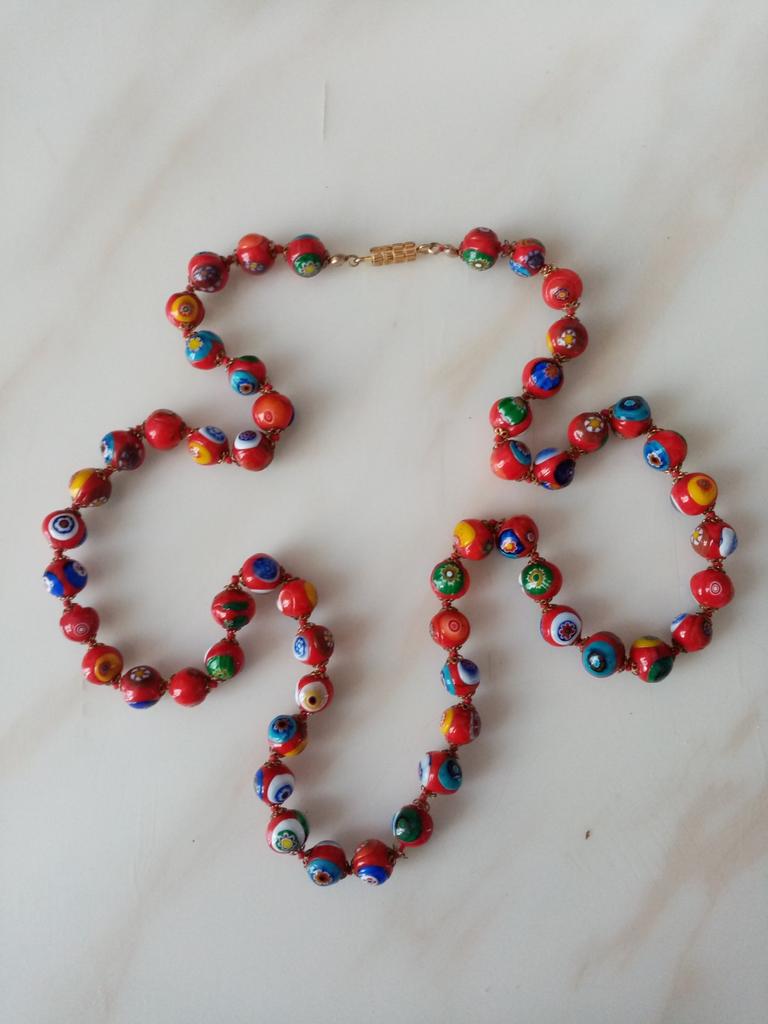 Collier ancien vénitien en perles de verre de Murano Millefi