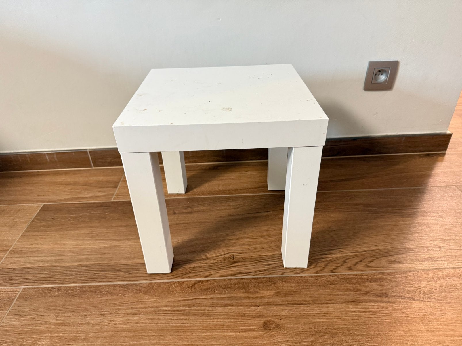 Bijzettafel wit klein 40x40, Minder dan 55 cm, Gebruikt, Modern wit, Vierkant