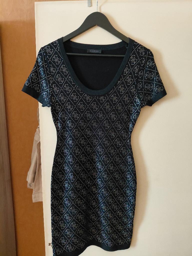 Kleed gues M, Guess, Ophalen, Zo goed als nieuw, Maat 38/40 (M)