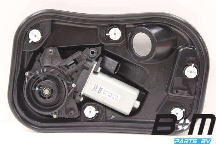 Aandrijfeenheid voor sluithulp RV Audi A6 4G Sedan 4G0837004, Gebruikt