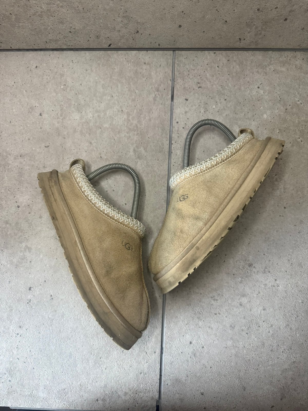Chaussons UGG Tazz beiges 37, Enlèvement ou Envoi, Beige, Comme neuf, Bottes de neige