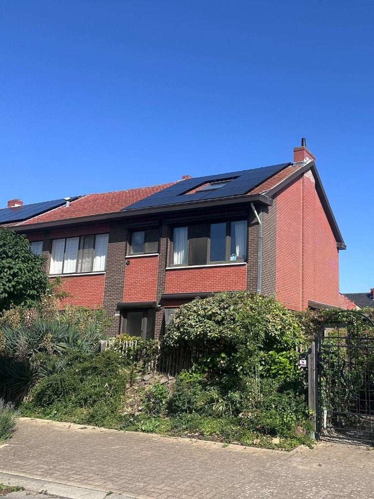 Te renoveren halfopen bebouwing in Runkst (Hasselt), Immo, Huizen en Appartementen te koop, Hasselt, 200 tot 500 m², Hoekwoning
