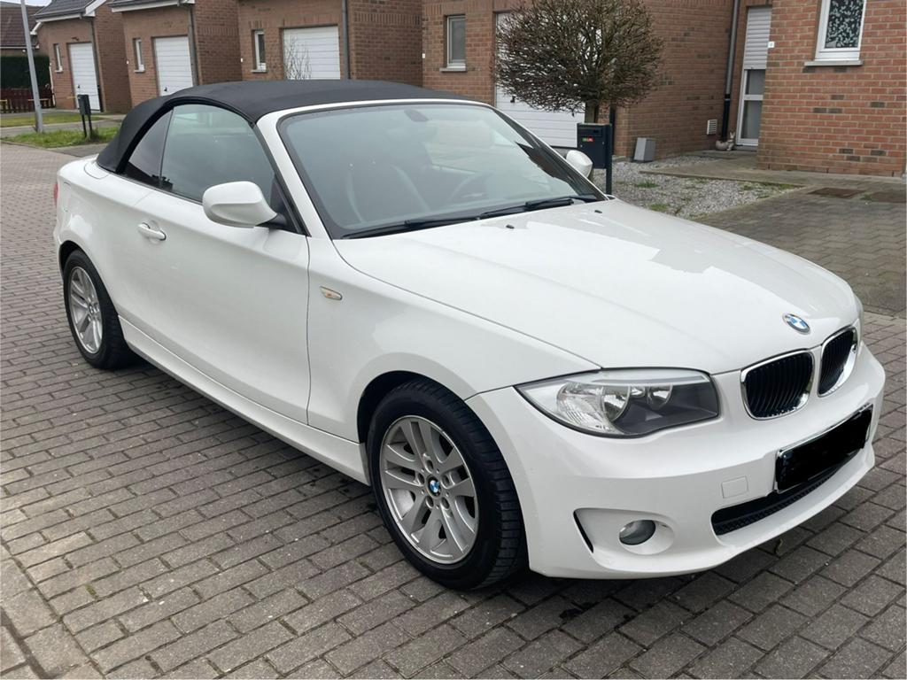 BMW 118d Cabriolet Bj 09/2011 Gekeurd vvk Automaatiek, Autos, BMW, Cuir, Euro 5, Achat, Noir