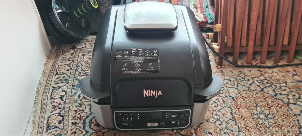 Grill et friteuse à air Ninja Foodi AG301EU, Electroménager, Enlèvement ou Envoi, Utilisé, Friteuse à air