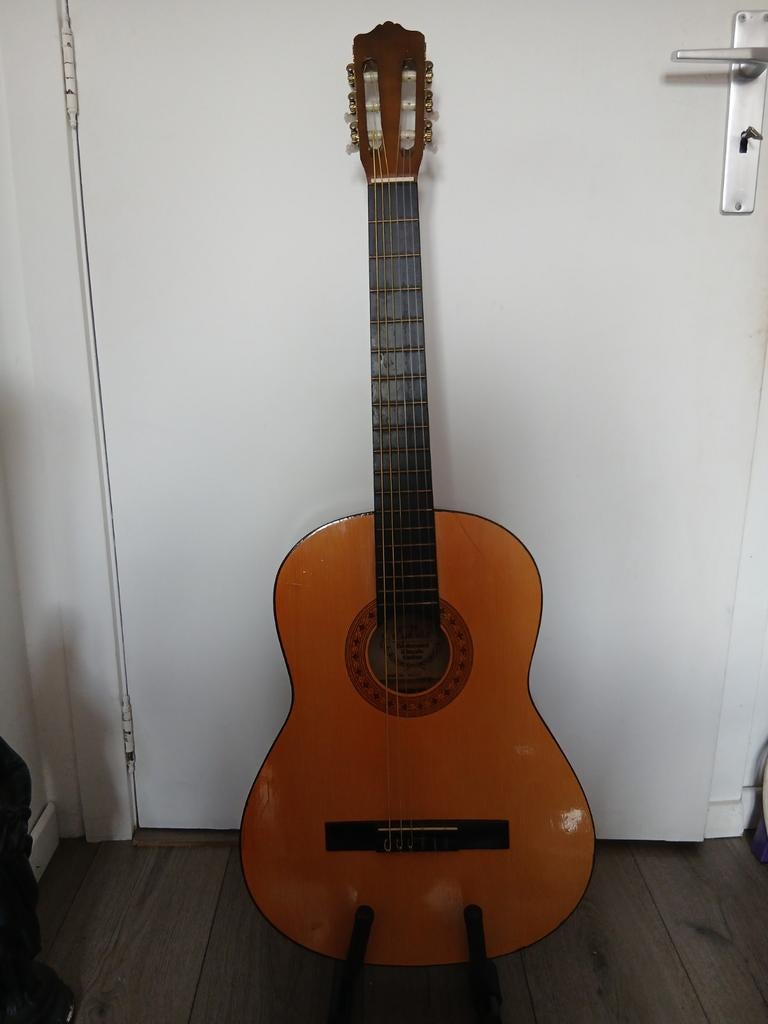 Guitare espagnole classique, Enlèvement ou Envoi