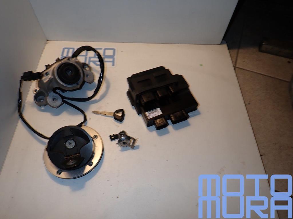Slotenset contactslot voor de Kawasaki Z800 2012 - 2016 Z 80, Motoren, Onderdelen | Kawasaki, Ophalen of Verzenden, -, -, -