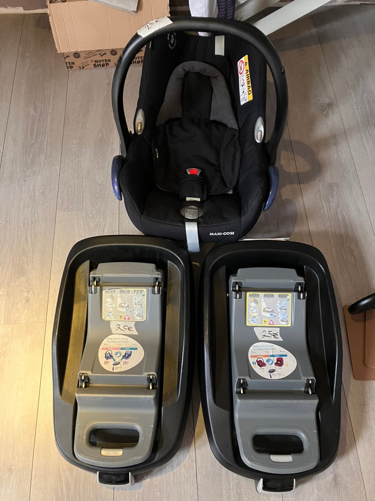 Maxi cosi met twee isofix basissen, Kinderen en Baby's, Ophalen, Zo goed als nieuw, Isofix