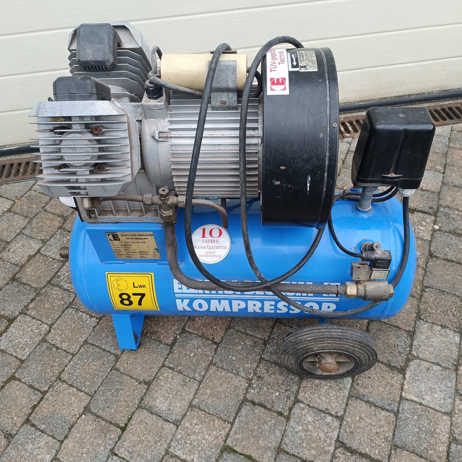 Compressor als nieuw.!!, Doe-het-zelf en Bouw, Compressors, Ophalen
