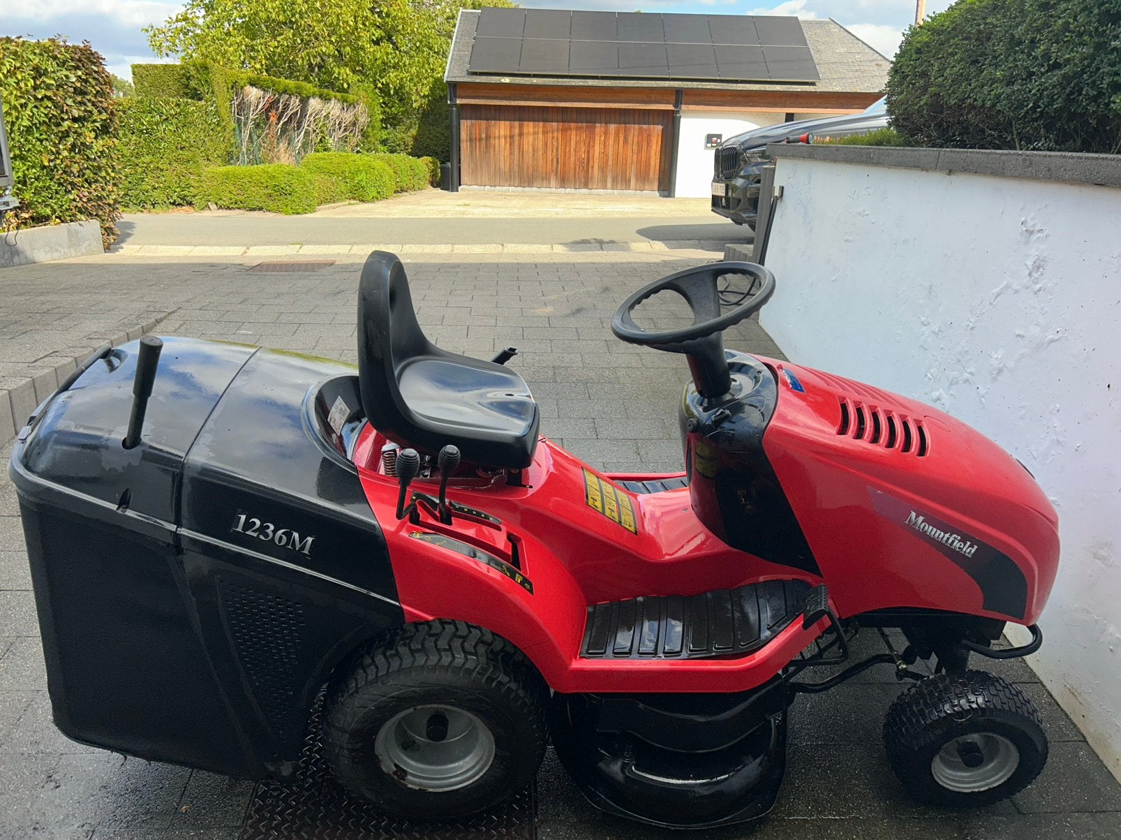 Tracteur tondeuse Mountfield 1236M, Enlèvement, Utilisé, Démarrage électrique, 90 à 120 cm