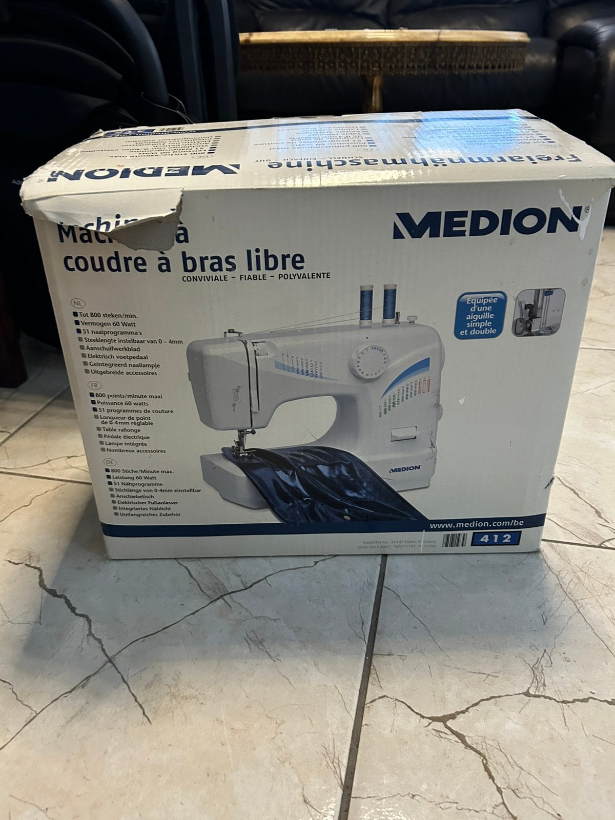 3 Naaimachine, Ophalen, Zo goed als nieuw, Naaimachine