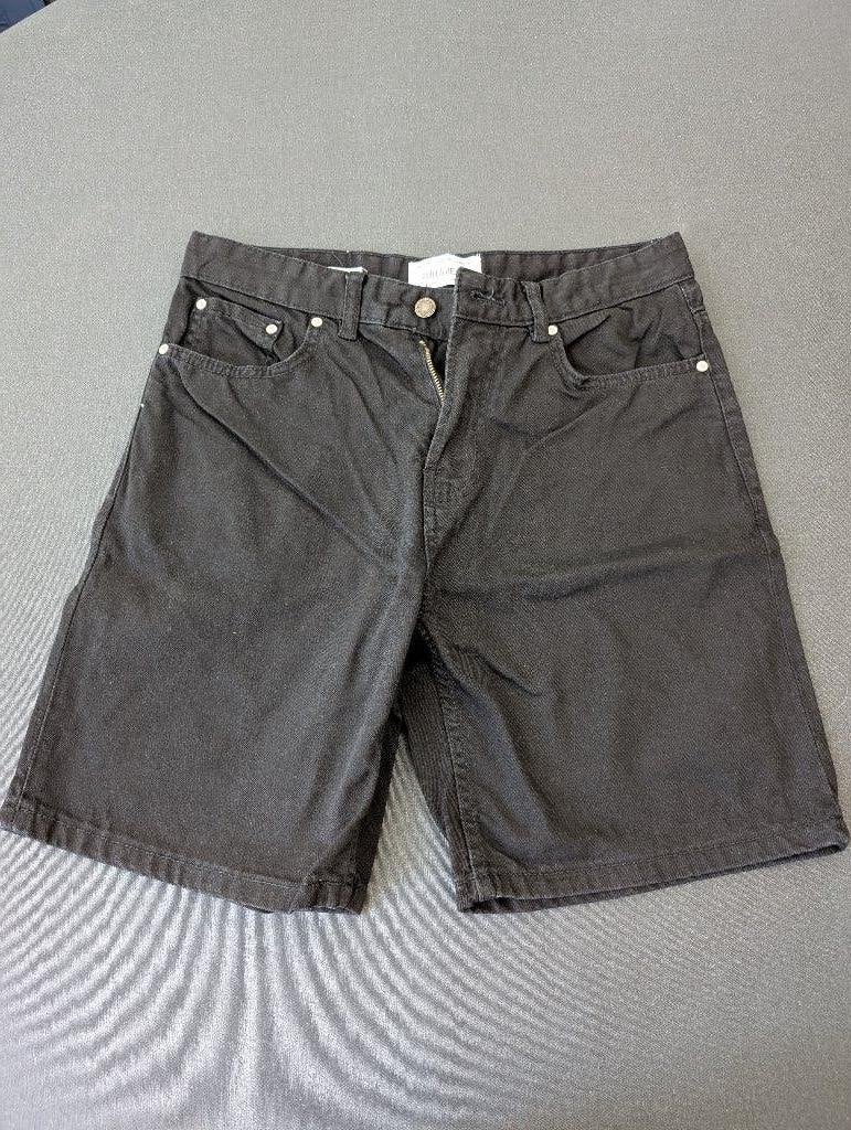 Pull&Bear zwarte korte broek heren maat 38 (28), Enlèvement ou Envoi, Comme neuf, Autres tailles, Pull&Bear