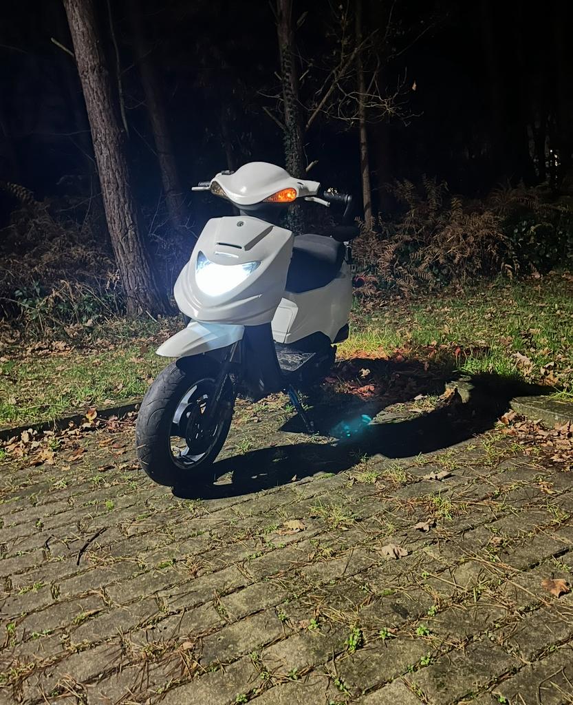 Scooter, Fietsen en Brommers, Ophalen, Zo goed als nieuw