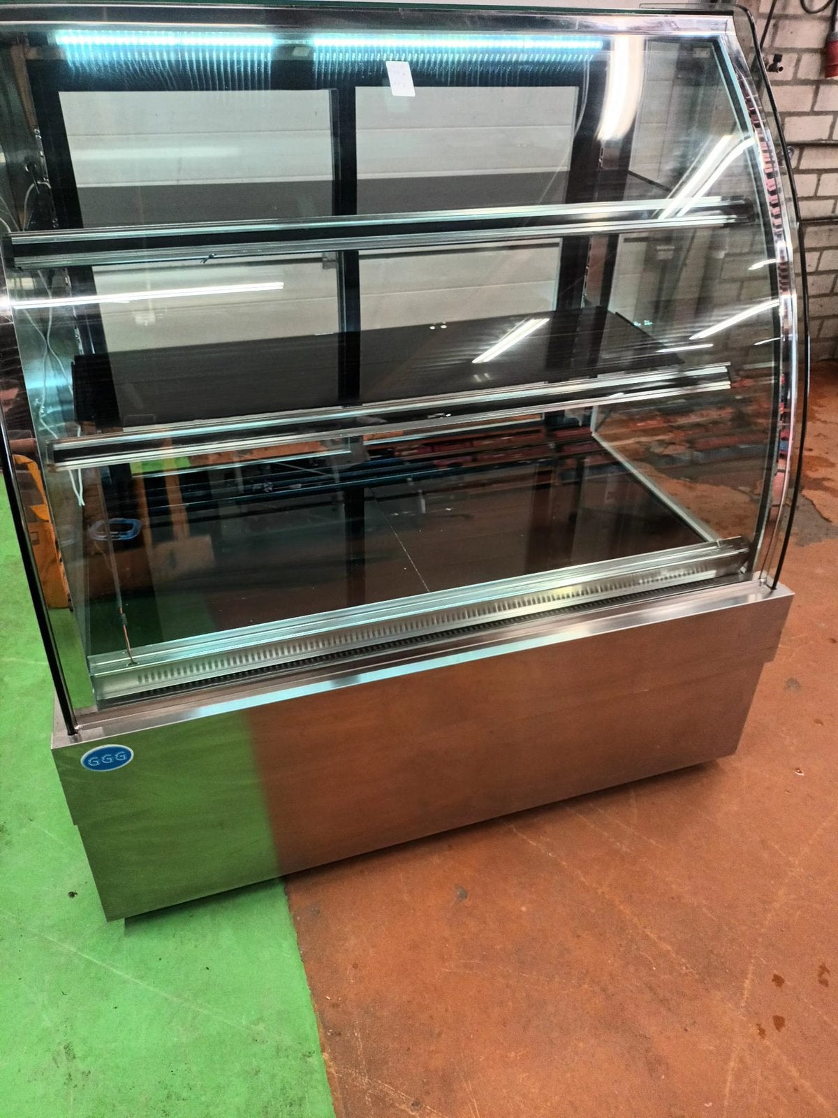 Horeca gebaksvitrine koeltoog koelvitrine restaurant eethuis, Ophalen