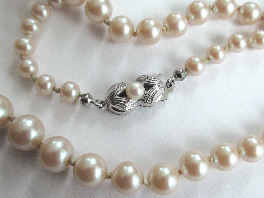 Mooie parelmoer kralen collier met zilveren 835 slotje., Ophalen of Verzenden, Zilver, Met edelsteen