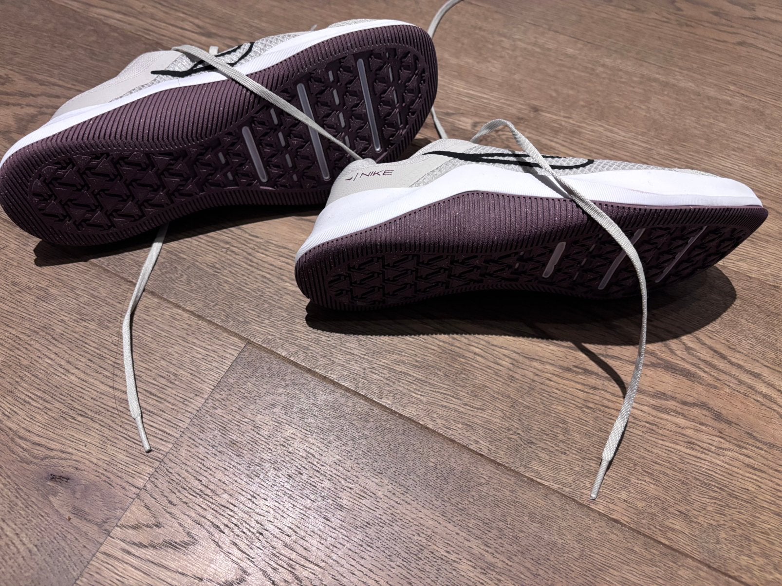 Chaussures de basket/chaussures de sport Nike - taille 37.5, Sports & Fitness, Enlèvement, Comme neuf