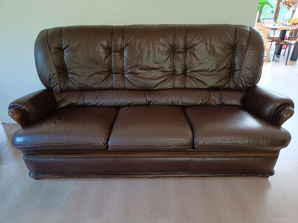 Salon en cuir marron (Canapé 3 places + Fauteuil 1 place), Maison & Meubles, Enlèvement, Utilisé, Cuir, Cuir véritable, Chesterfield, Rustique, Vintage, Robuste